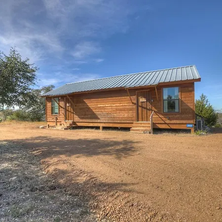 Mesquite Cabin With Hot Tub & Hill Country Views